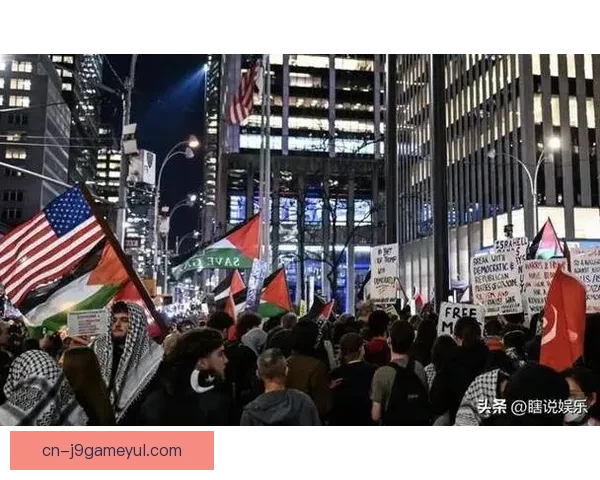 七万二千人涌入华盛顿见证纪录 七万二千人涌入华盛顿见证纪录